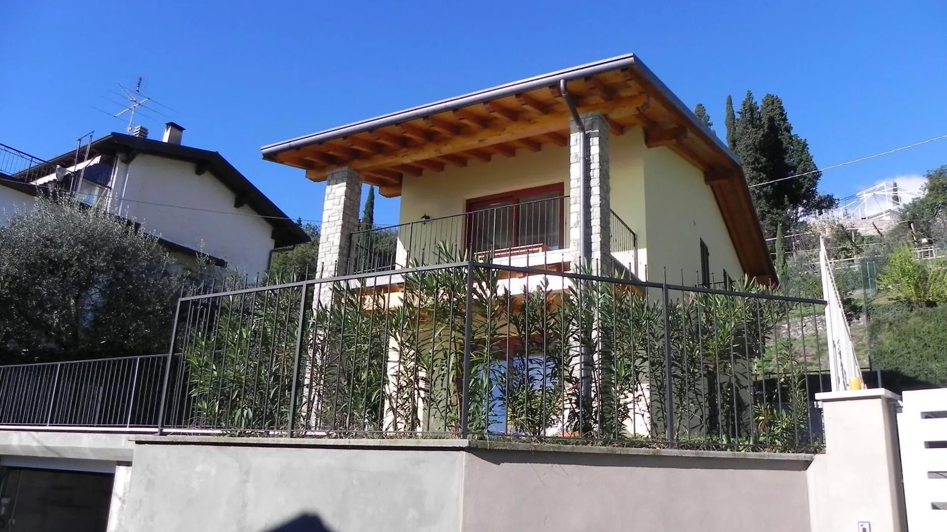 托斯科拉诺-马德尔诺Casa Marina公寓 意大利